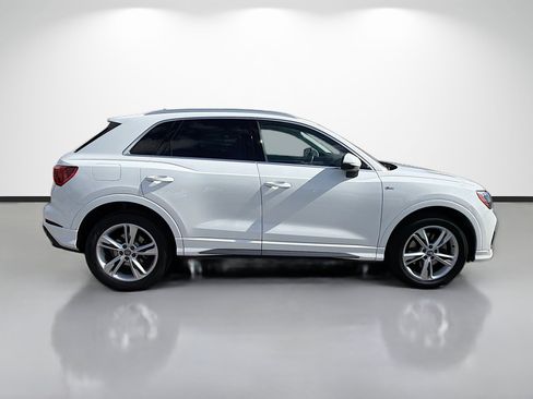 Used 2020 Audi Q3 2.0T Premium AWD/4WD image 2