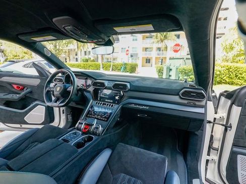 Used 2023 Lamborghini Urus Performante image 88