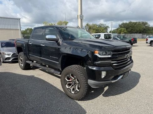 Used 2018 Chevrolet Silverado 1500 LTZ Z71 w/ LTZ Plus Package AWD/4WD image 7