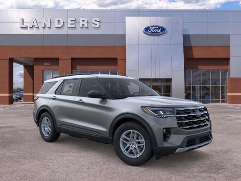 New 2026 Ford Explorer Active w/ Active Comfort Package RWD image 7