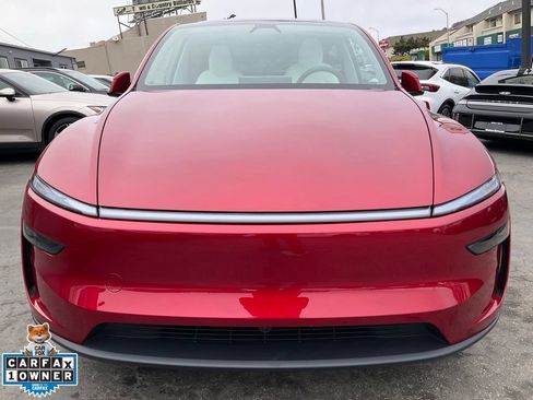 Used 2026 Tesla Model Y 2WD image 96