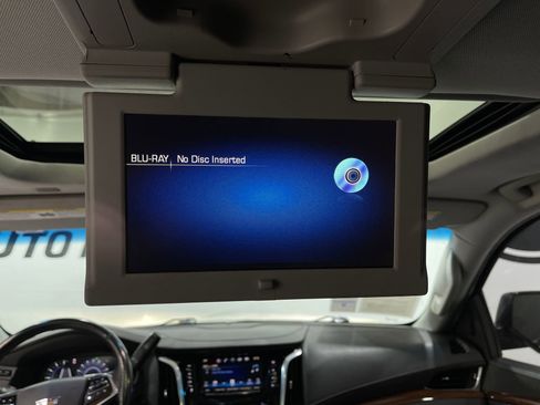 Used 2019 Cadillac Escalade ESV Premium Luxury AWD/4WD image 12