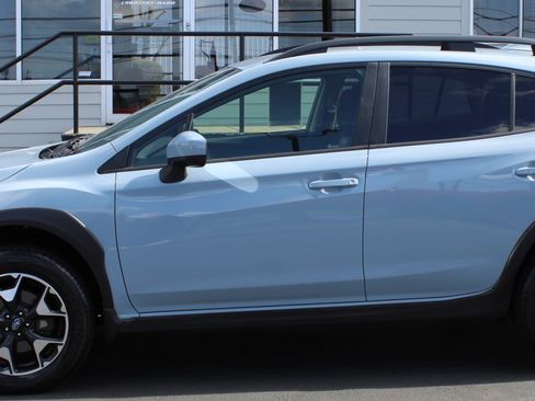 Used 2019 Subaru Crosstrek 2.0i Premium image 3