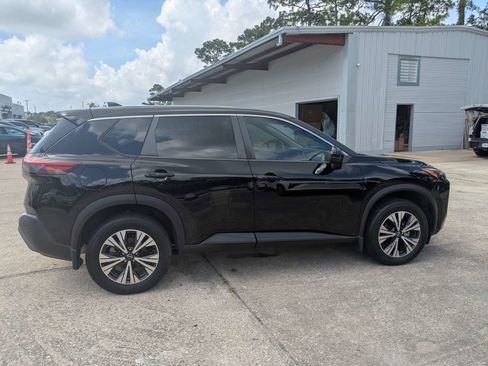 Used 2023 Nissan Rogue SV FWD image 24