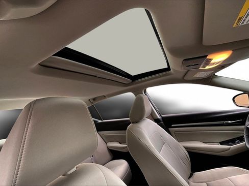 Used 2019 Nissan Altima 2.5 SV image 27