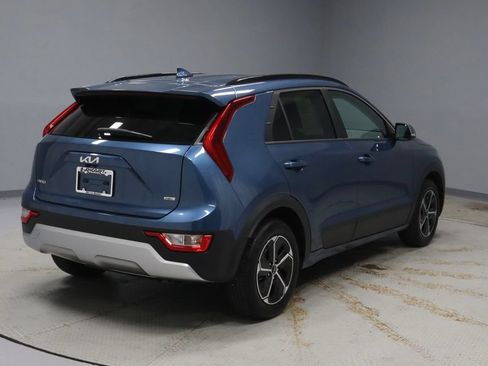 Used 2025 Kia Niro EX FWD image 11