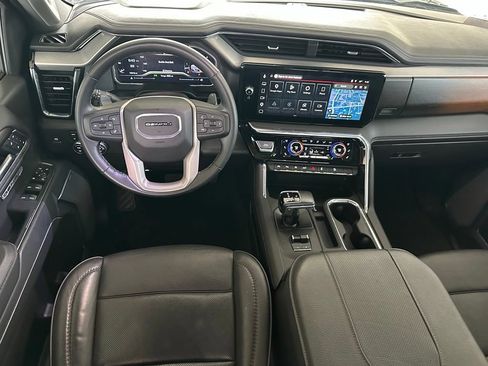 Used 2025 GMC Sierra 1500 Denali w/ Denali Reserve Package AWD/4WD image 17