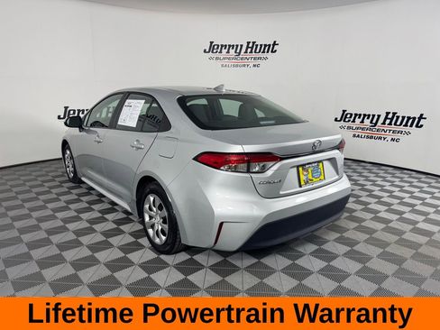 Used 2024 Toyota Corolla LE image 8