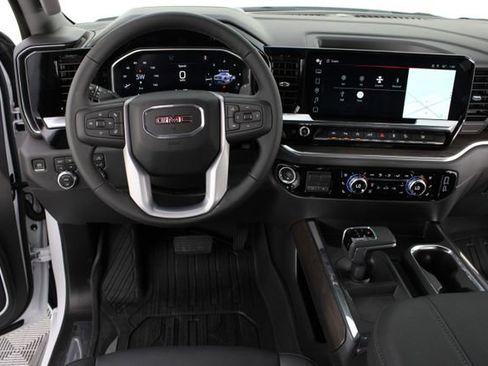 New 2026 GMC Sierra 1500 SLT AWD/4WD image 11