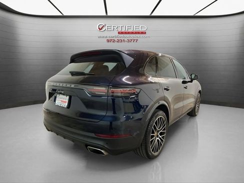 Used 2019 Porsche Cayenne w/ Premium Package image 6