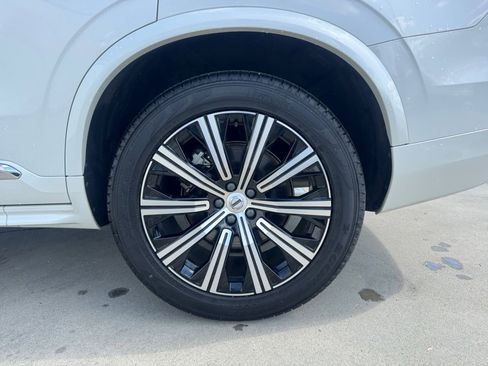 Certified 2025 Volvo XC90 B5 Core AWD/4WD image 22