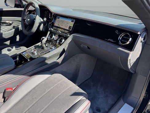 Used 2025 Bentley Continental GT Speed image 2