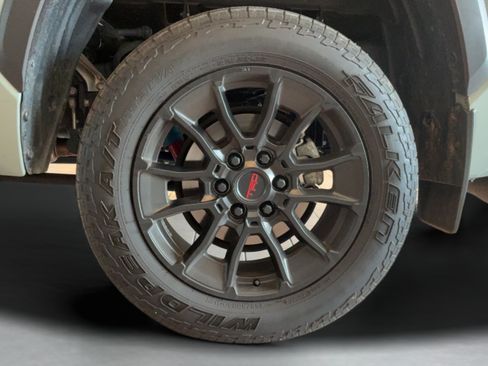 Used 2025 Toyota Tundra Limited w/ TRD Off-Road Package AWD/4WD image 41