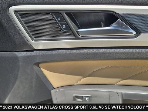 Used 2023 Volkswagen Atlas Cross Sport SE AWD/4WD image 33