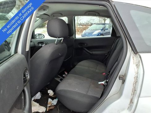 Used 2007 Ford Focus ZX5 Hatchback image 12