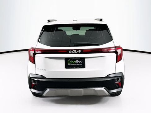 Used 2025 Kia Seltos S image 7