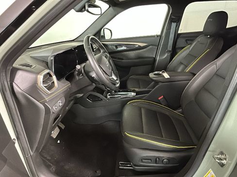 Used 2024 Chevrolet TrailBlazer ACTIV w/ Convenience Package AWD/4WD image 14