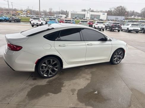 Used 2016 Chrysler 200 S w/ Navigation & Sound Group I image 8