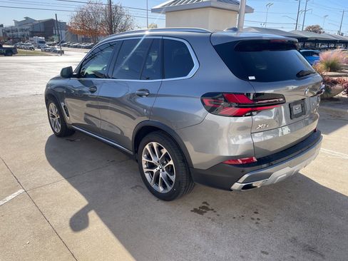 Certified 2024 BMW X5 xDrive40i w/ Parking Assistance Package image 7
