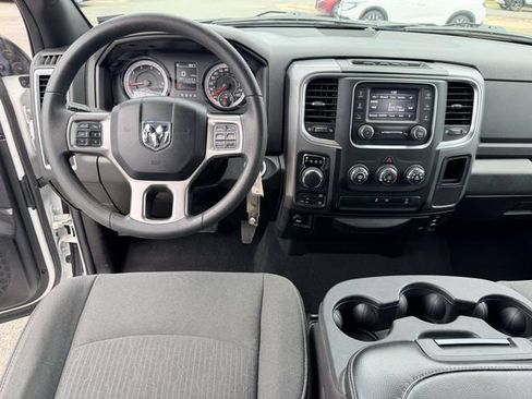 Used 2024 RAM 1500 Warlock AWD/4WD image 17