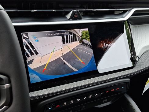 New 2026 Jeep Cherokee Laredo AWD/4WD image 12
