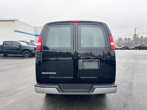 New 2026 Chevrolet Express 2500 w/ Driver Convenience Package image 4