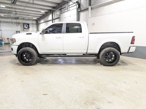 Used 2019 RAM 2500 Laramie w/ Night Edition image 6