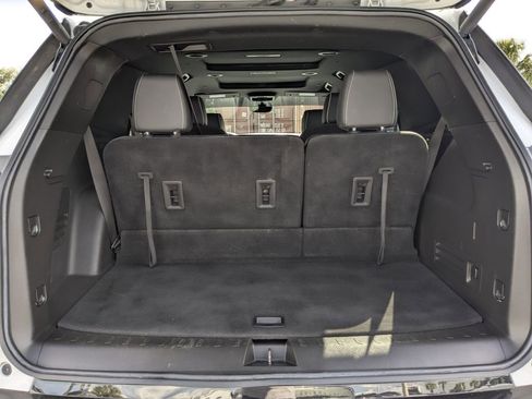 Used 2023 Chevrolet Traverse Premier w/ Redline Edition FWD image 13