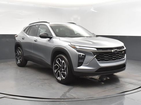 New 2026 Chevrolet Trax RS w/ Driver Confidence Package image 9