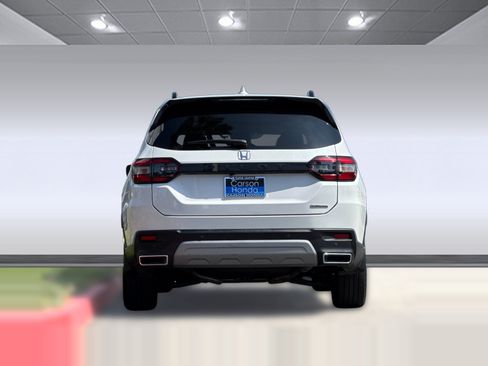 Certified 2023 Honda Pilot Touring image 10
