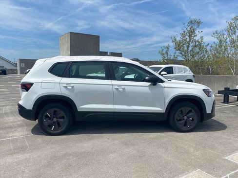 New 2026 Volkswagen Taos S FWD image 2