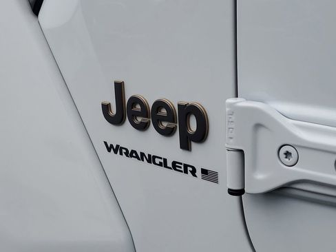 Used 2023 Jeep Wrangler Rubicon 392 w/ Trailer Tow Package image 5