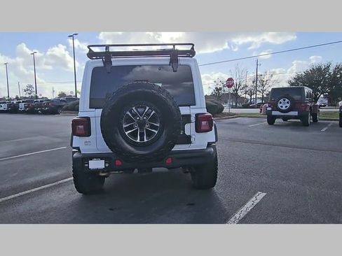 Used 2024 Jeep Wrangler Unlimited Rubicon 392 image 28