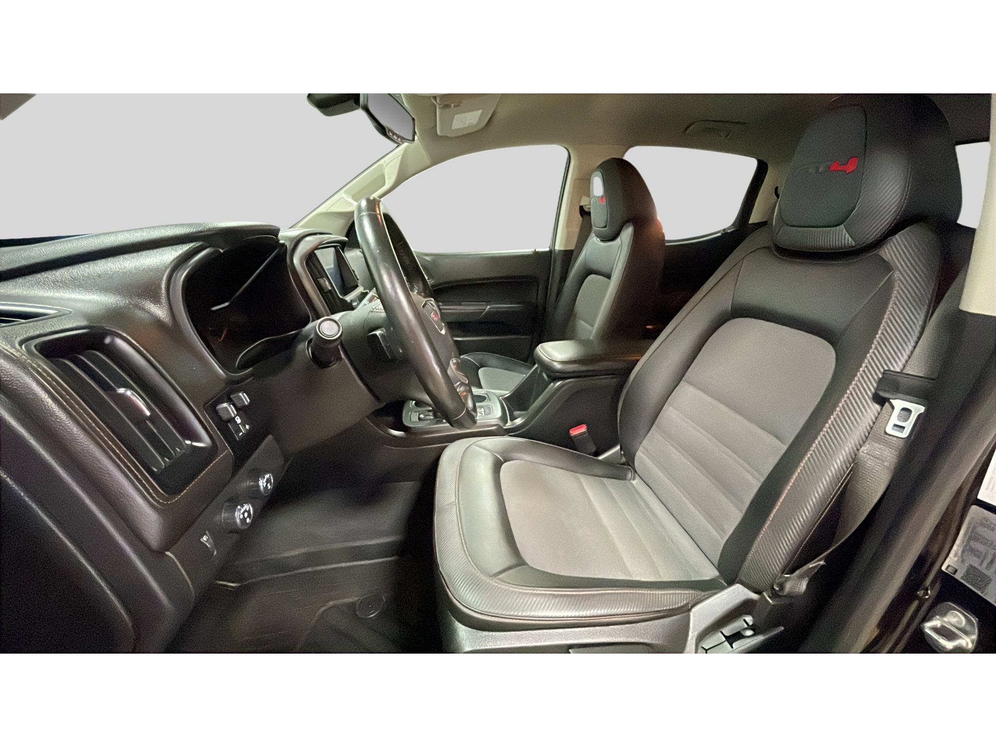 Used 2022 GMC Canyon AT4 AWD/4WD image 11