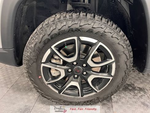 Used 2025 Jeep Compass Trailhawk AWD/4WD image 22