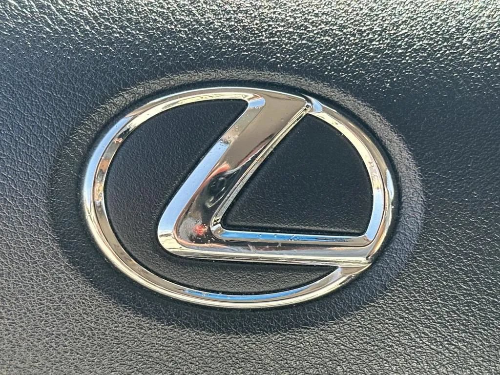 Used 2015 Lexus IS 250C w/ Luxury Package RWD image 24