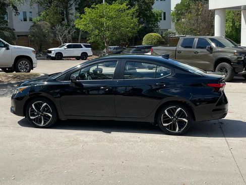 Used 2024 Nissan Versa SR FWD image 3