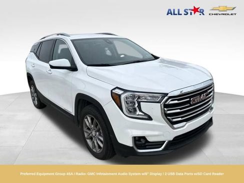 Used 2023 GMC Terrain SLT image 1
