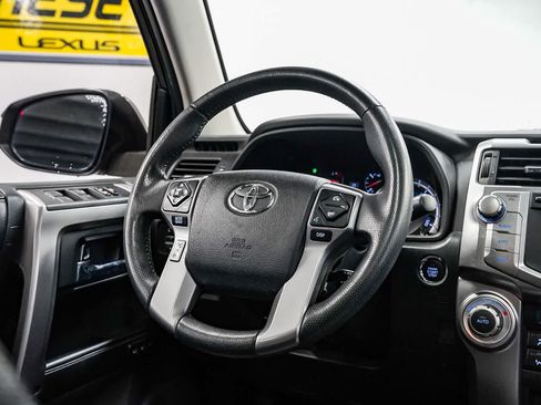Used 2015 Toyota 4Runner Limited RWD image 15