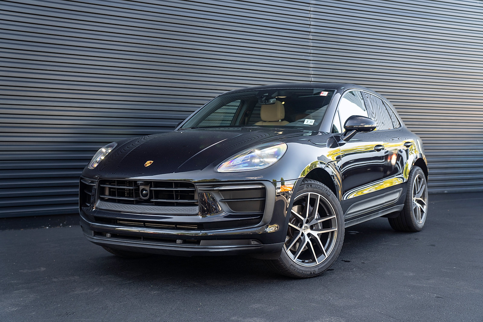 Used 2026 Porsche Macan AWD/4WD image 1