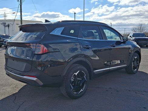 New 2026 Kia Sportage EX image 3