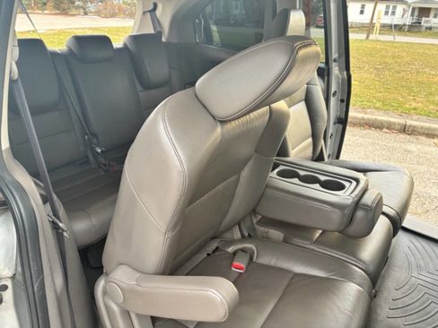 Used 2012 Honda Odyssey EX-L image 32