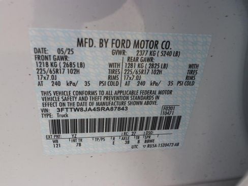 Certified 2025 Ford Maverick XLT w/ Equipment Group 302A image 25