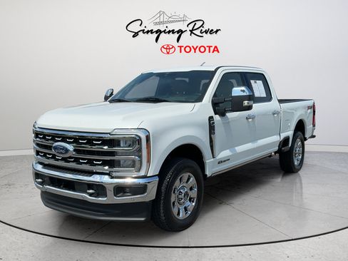 Used 2023 Ford F250 Lariat w/ Lariat Ultimate Package AWD/4WD image 3