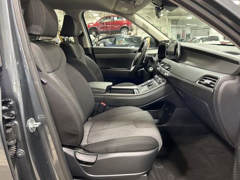 Used 2021 Hyundai Palisade SE w/ Cargo Package image 23