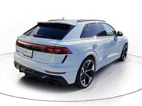 New 2026 Audi RS Q8 performance image 4