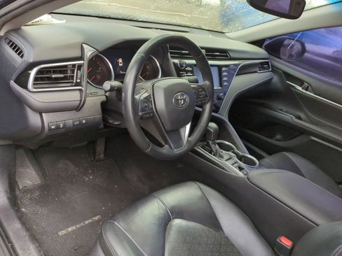 Used 2018 Toyota Camry XSE image 7