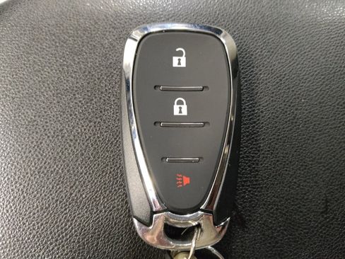 Used 2019 Chevrolet Equinox LS FWD image 32