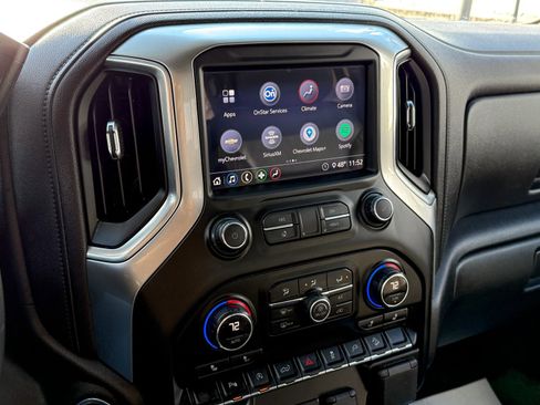 Used 2020 Chevrolet Silverado 1500 LT Trail Boss image 18