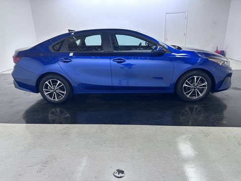 Used 2022 Kia Forte LXS FWD image 20